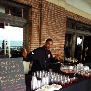 Meet your Posher, Bryson